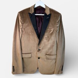 Gianni Feraud Men's Tan with Black Lapel Velvet Suit Jacket Blazer Size 40